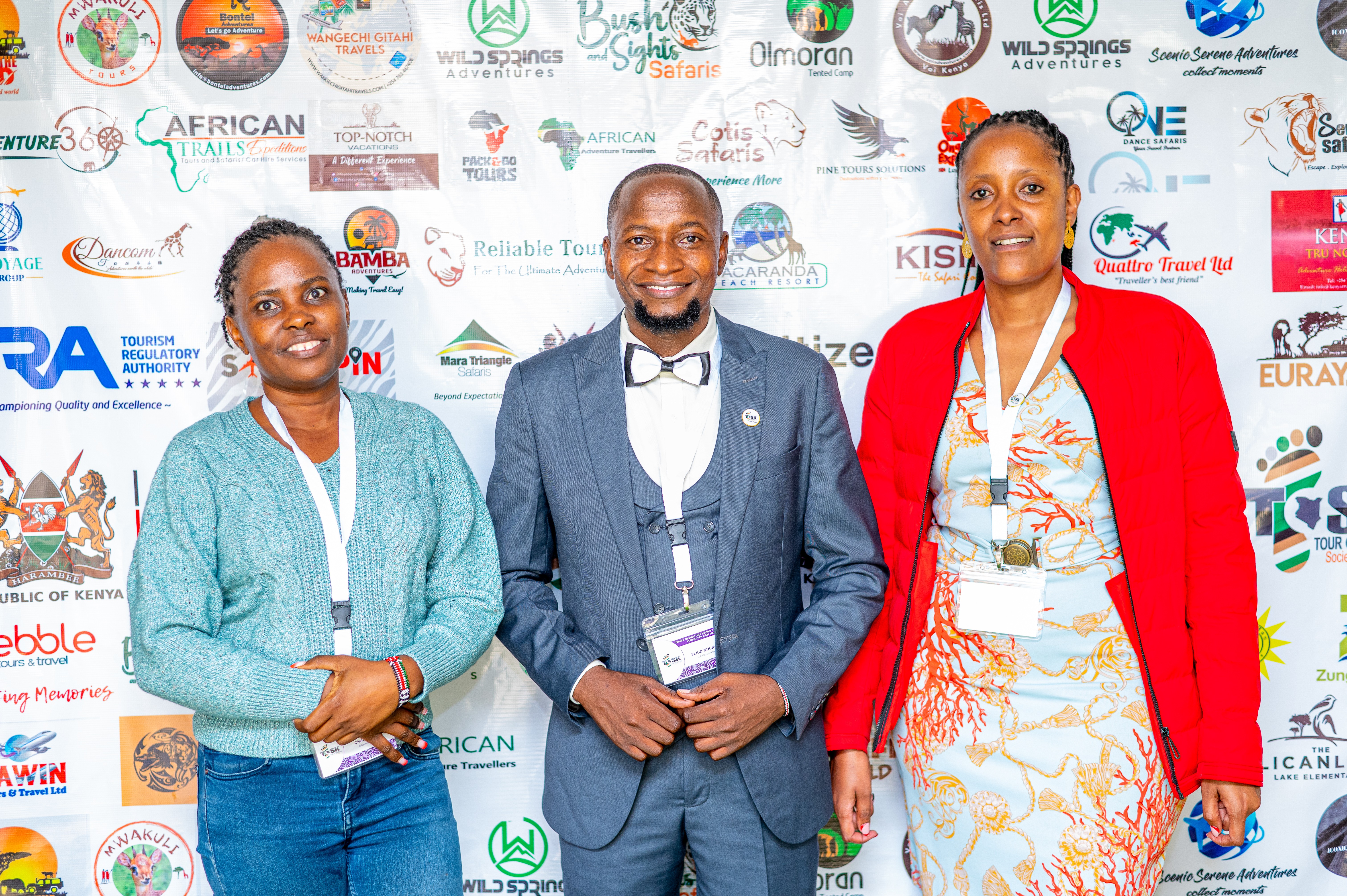 Member's posing for a photo moment